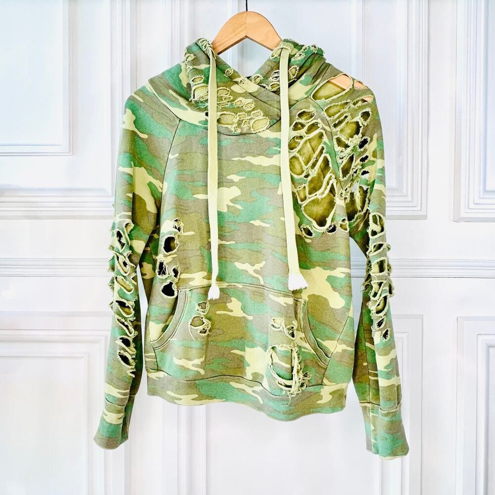 NSF Lisse Destroyed Hoodie in Green Camo Size M